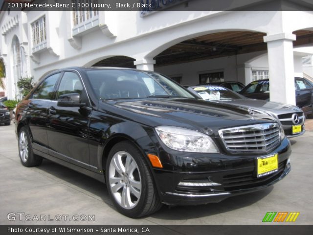 2011 Mercedes-Benz C 300 Luxury in Black