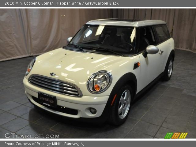 2010 Mini Cooper Clubman in Pepper White