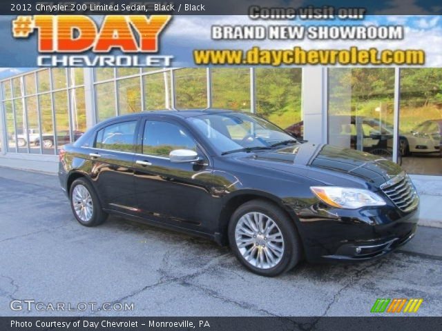 2012 Chrysler 200 Limited Sedan in Black