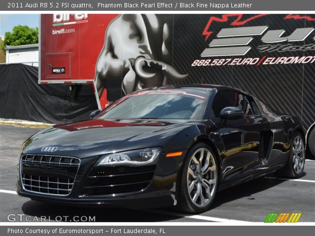 2011 Audi R8 5.2 FSI quattro in Phantom Black Pearl Effect