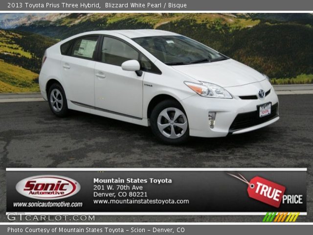 2013 Toyota Prius Three Hybrid in Blizzard White Pearl
