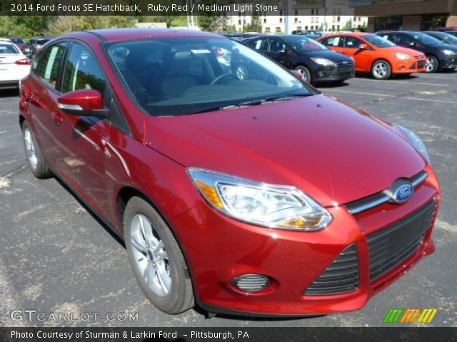 2014 Ford Focus SE Hatchback in Ruby Red