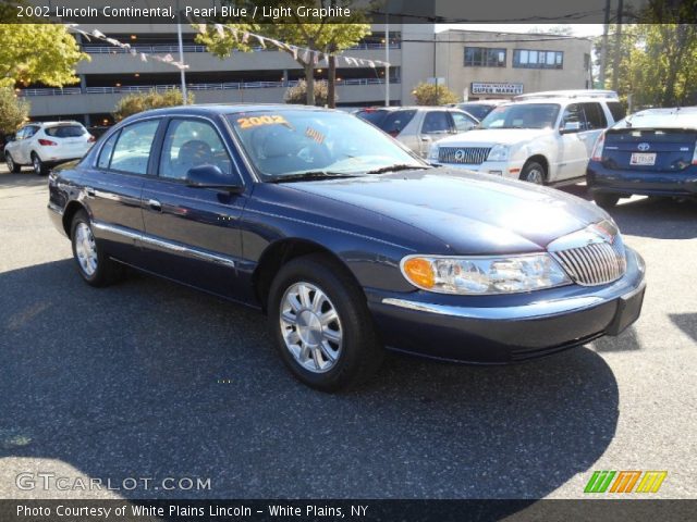 2002 Lincoln Continental  in Pearl Blue