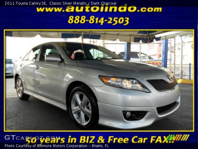 2011 Toyota Camry SE in Classic Silver Metallic