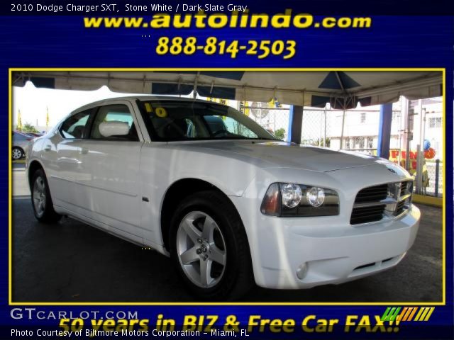 2010 Dodge Charger SXT in Stone White