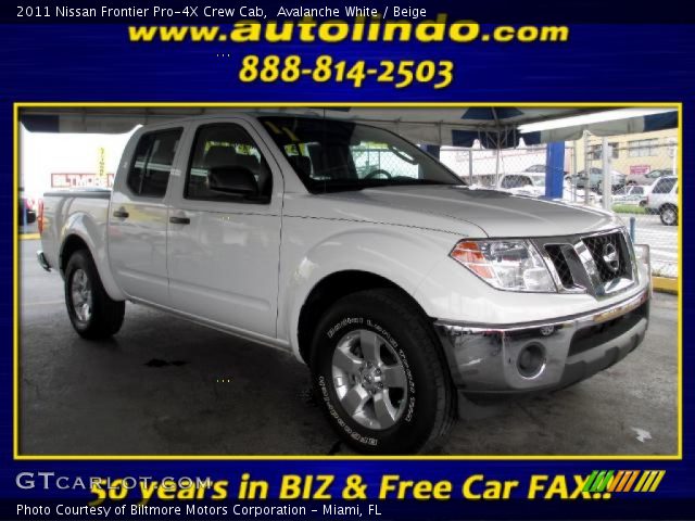2011 Nissan Frontier Pro-4X Crew Cab in Avalanche White