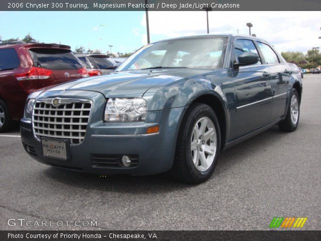 2006 Chrysler 300 Touring in Magnesium Pearlcoat