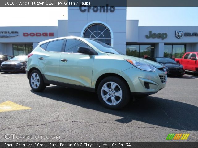 2010 Hyundai Tucson GLS in Kiwi Green