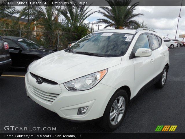 2013 Hyundai Tucson GLS in Cotton White