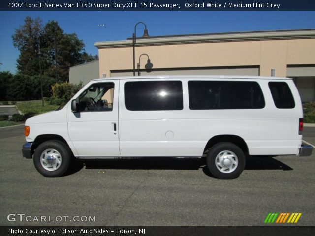 2007 Ford E Series Van E350 Super Duty XLT 15 Passenger in Oxford White