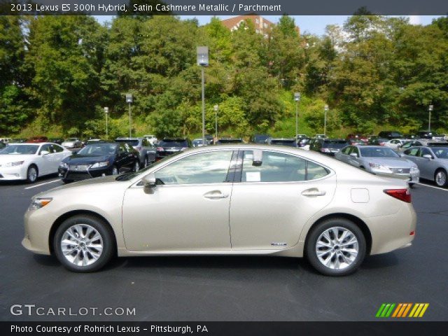 2013 Lexus ES 300h Hybrid in Satin Cashmere Metallic