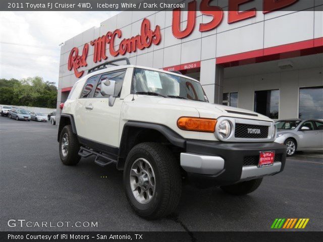 2011 Toyota FJ Cruiser 4WD in Iceberg White