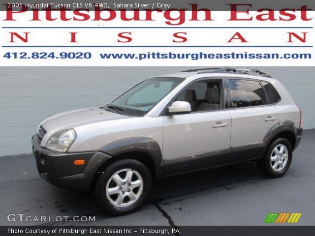 2005 Hyundai Tucson GLS V6 4WD in Sahara Silver