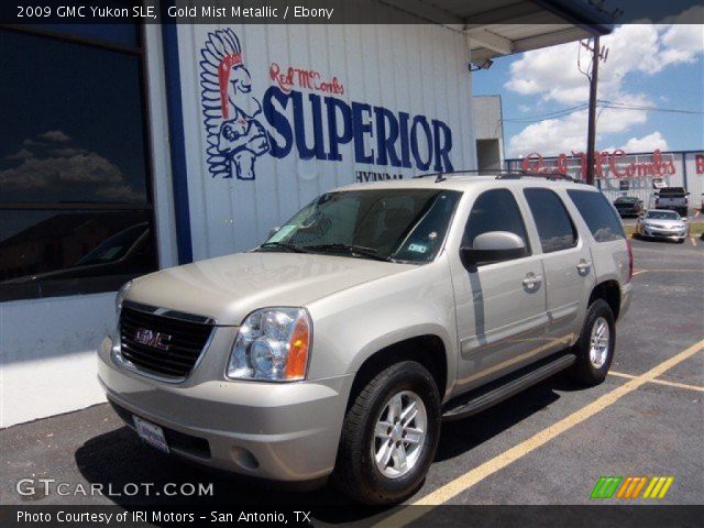 2009 GMC Yukon SLE in Gold Mist Metallic