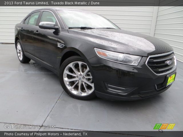 2013 Ford Taurus Limited in Tuxedo Black Metallic