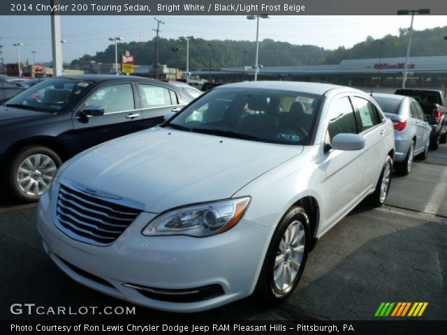 2014 Chrysler 200 Touring Sedan in Bright White