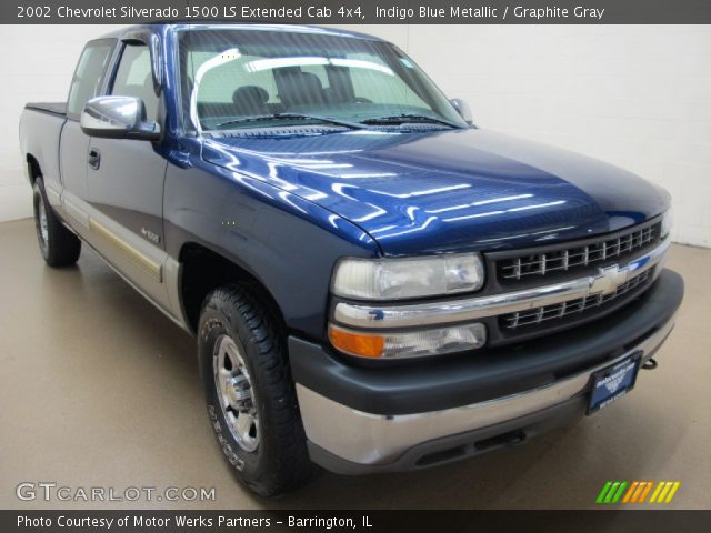 2002 Chevrolet Silverado 1500 LS Extended Cab 4x4 in Indigo Blue Metallic