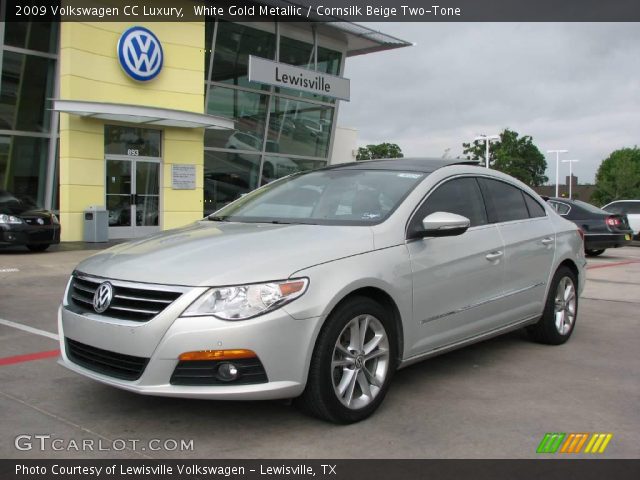 2009 Volkswagen CC Luxury in White Gold Metallic