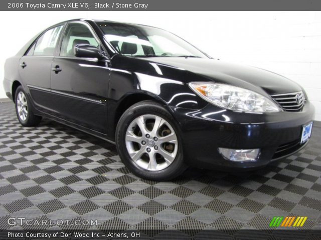 2006 Toyota Camry XLE V6 in Black