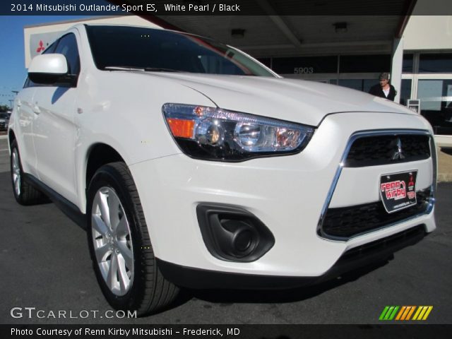 2014 Mitsubishi Outlander Sport ES in White Pearl
