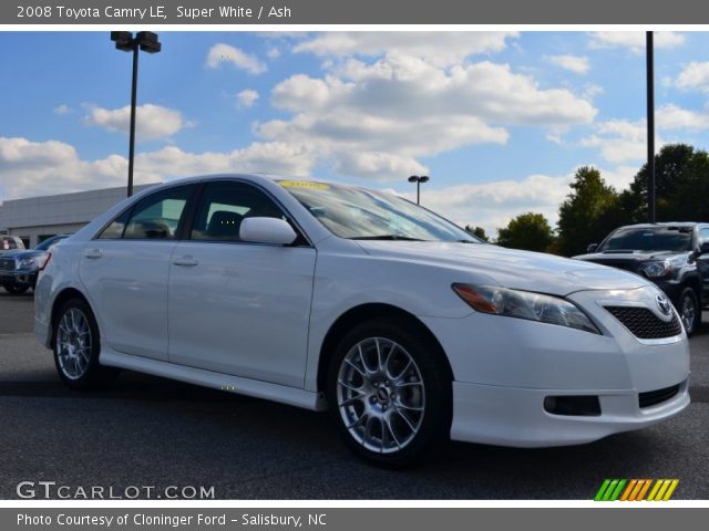 2008 Toyota Camry LE in Super White