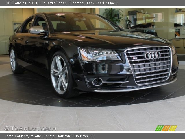 2013 Audi S8 4.0 TFSI quattro Sedan in Phantom Black Pearl