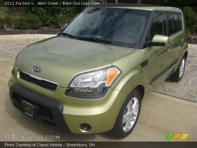 2011 Kia Soul + in Alien Green