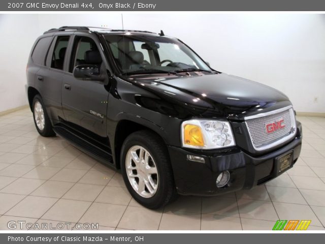 2007 GMC Envoy Denali 4x4 in Onyx Black