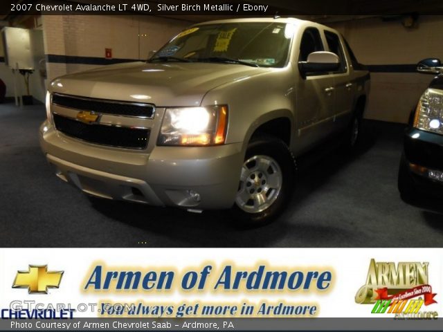 2007 Chevrolet Avalanche LT 4WD in Silver Birch Metallic