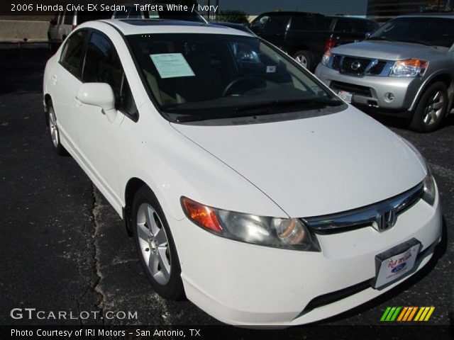 2006 Honda Civic EX Sedan in Taffeta White