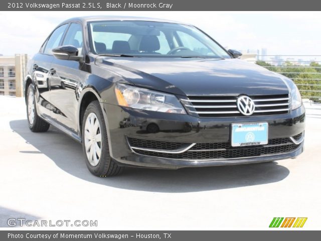 2012 Volkswagen Passat 2.5L S in Black