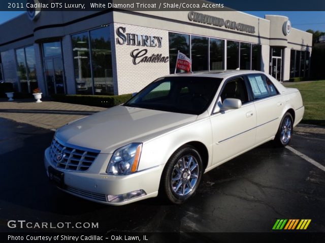 2011 Cadillac DTS Luxury in White Diamond Tricoat