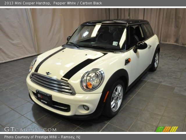 2013 Mini Cooper Hardtop in Pepper White