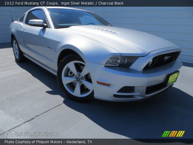 2013 Ford Mustang GT Coupe in Ingot Silver Metallic