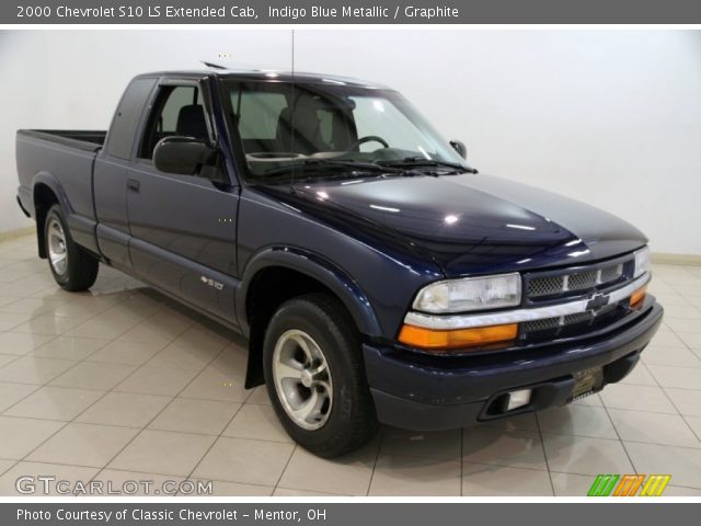 2000 Chevrolet S10 LS Extended Cab in Indigo Blue Metallic