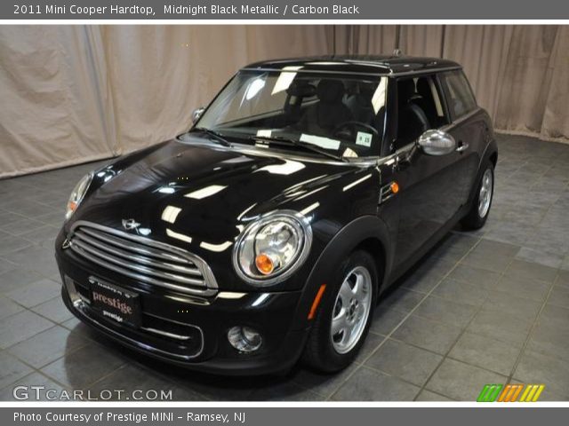 2011 Mini Cooper Hardtop in Midnight Black Metallic
