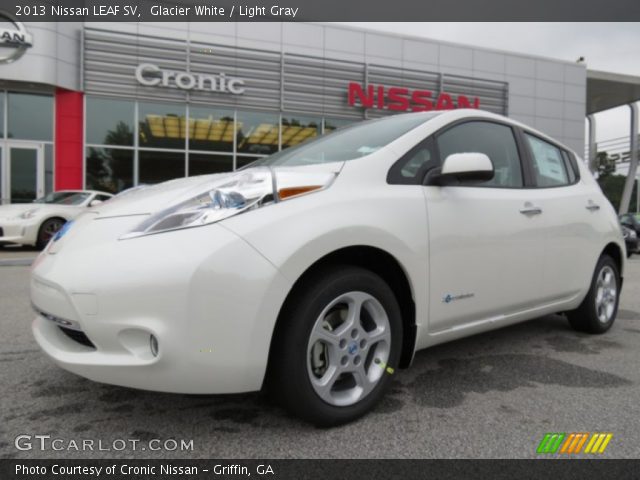 2013 Nissan LEAF SV in Glacier White