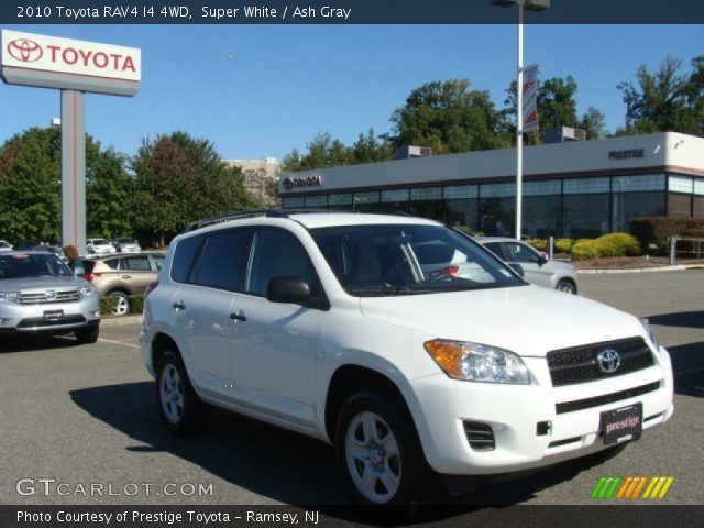 2010 Toyota RAV4 I4 4WD in Super White