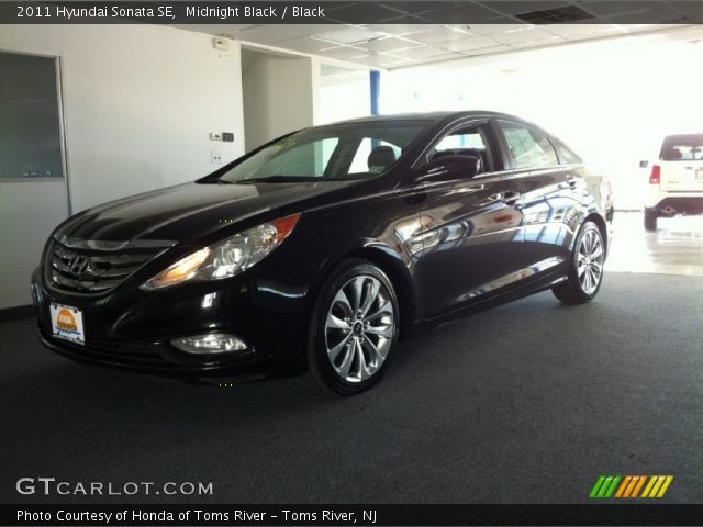 2011 Hyundai Sonata SE in Midnight Black