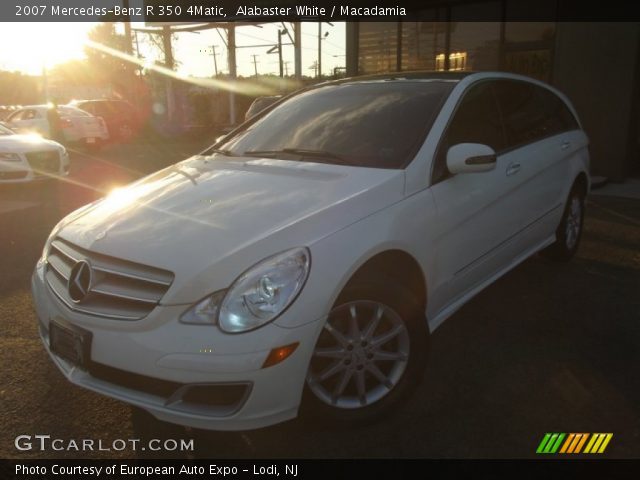 2007 Mercedes-Benz R 350 4Matic in Alabaster White