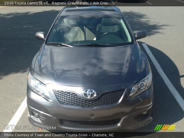 2010 Toyota Camry SE V6 in Magnetic Gray Metallic