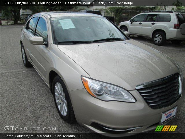 2013 Chrysler 200 Touring Sedan in Cashmere Pearl