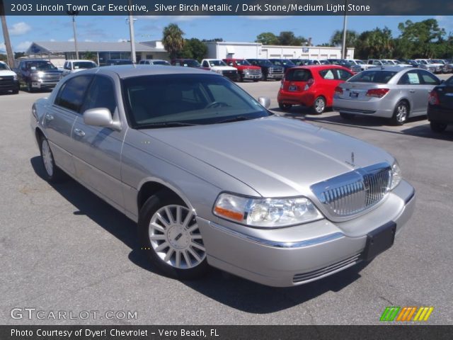 2003 Lincoln Town Car Executive in Silver Birch Metallic