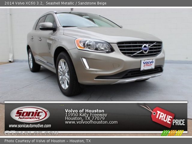 2014 Volvo XC60 3.2 in Seashell Metallic