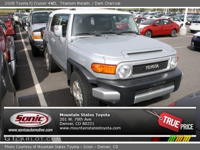 2008 Toyota FJ Cruiser 4WD in Titanium Metallic