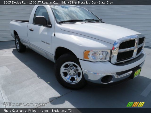 2005 Dodge Ram 1500 ST Regular Cab in Bright Silver Metallic