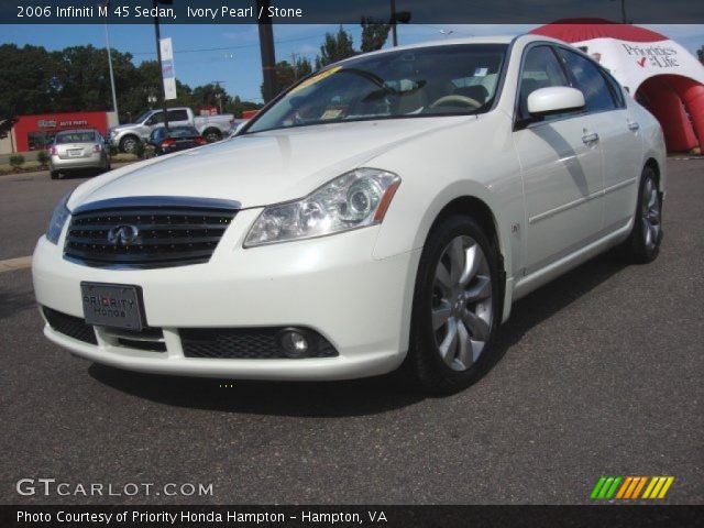 2006 Infiniti M 45 Sedan in Ivory Pearl