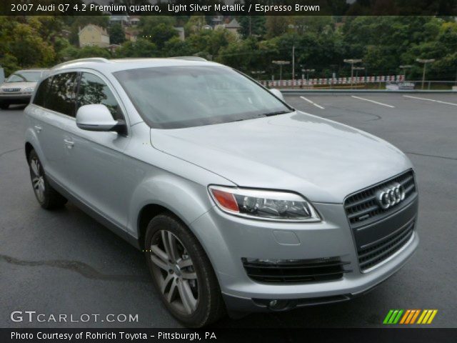 2007 Audi Q7 4.2 Premium quattro in Light Silver Metallic