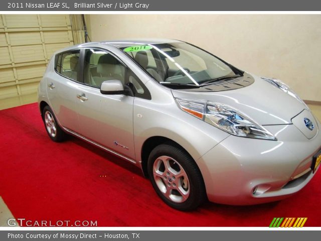 2011 Nissan LEAF SL in Brilliant Silver