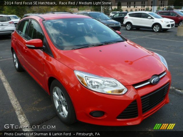 2014 Ford Focus SE Hatchback in Race Red